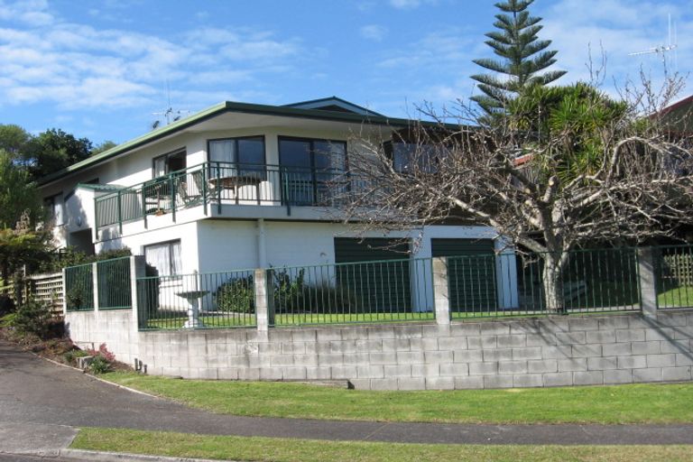 Photo of property in 72 Victory Street, Welcome Bay, Tauranga, 3112