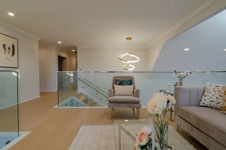 Photo of property in 28 Catalina Avenue, Rosehill, Papakura, 2113