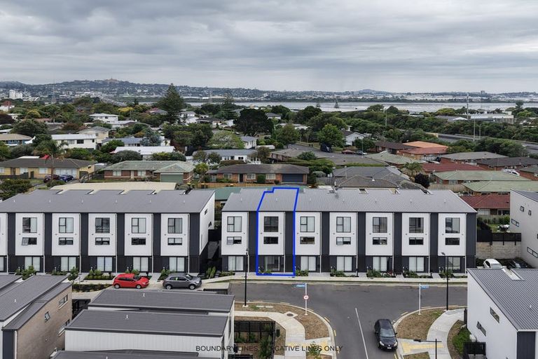 Photo of property in 68 Tukari Lane, Mangere Bridge, Auckland, 2022