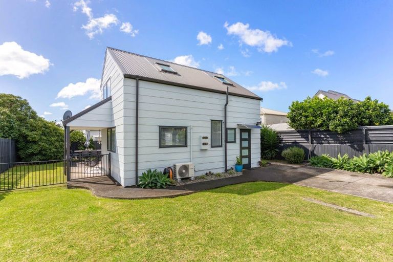 Photo of property in 116a Durrant Drive, Whangamata, 3620
