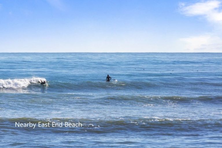 Photo of property in 1 Autere Street, Strandon, New Plymouth, 4312