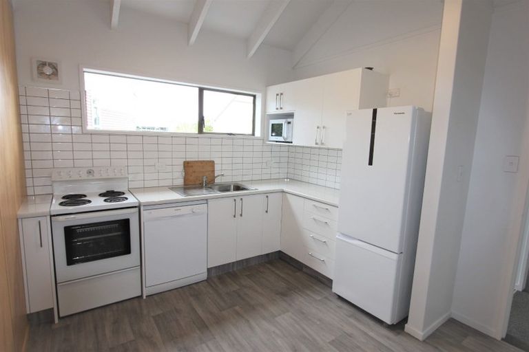 Photo of property in 9b Kirkland Street, Green Island, Dunedin, 9018