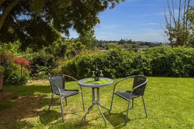 Photo of property in 15 Ward Street, Gate Pa, Tauranga, 3112