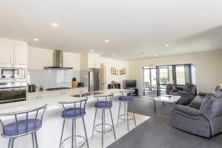 Photo of property in 16 Kapuka Street, Papamoa Beach, Papamoa, 3118