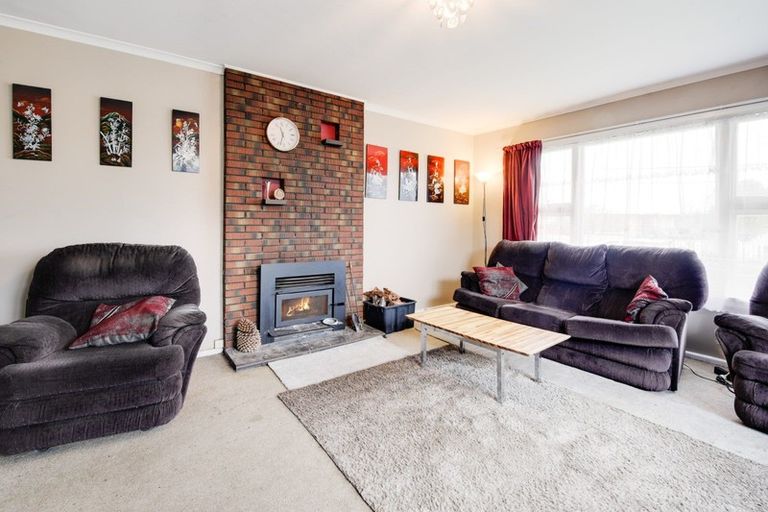 Photo of property in 52 Lyndhurst Crescent, Aranui, Christchurch, 8061