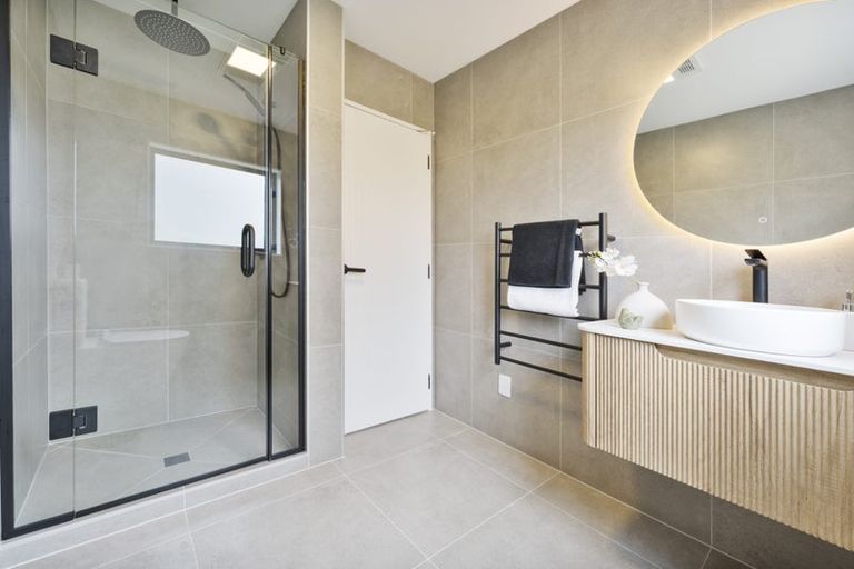 Photo of property in 35 Puhikawa Street, Massey, 0614