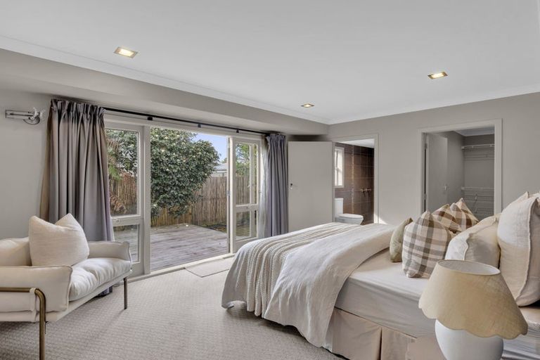 Photo of property in 8 Braid Road, St Andrews, Hamilton, 3200