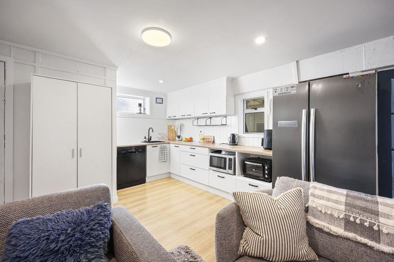 Photo of property in 73 Bradbury Road, Botany Downs, Auckland, 2010