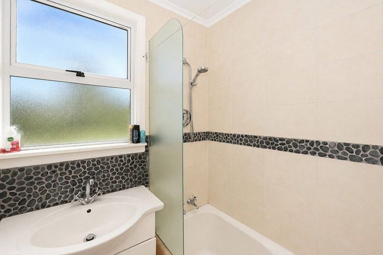 Photo of property in 45 Taward Street, Oamaru North, Oamaru, 9400