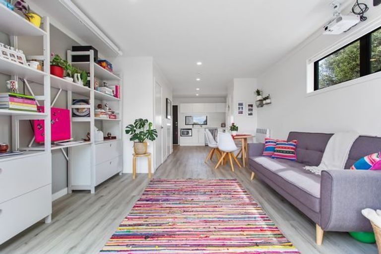 Photo of property in 16a Putini Road, Mangere Bridge, Auckland, 2022