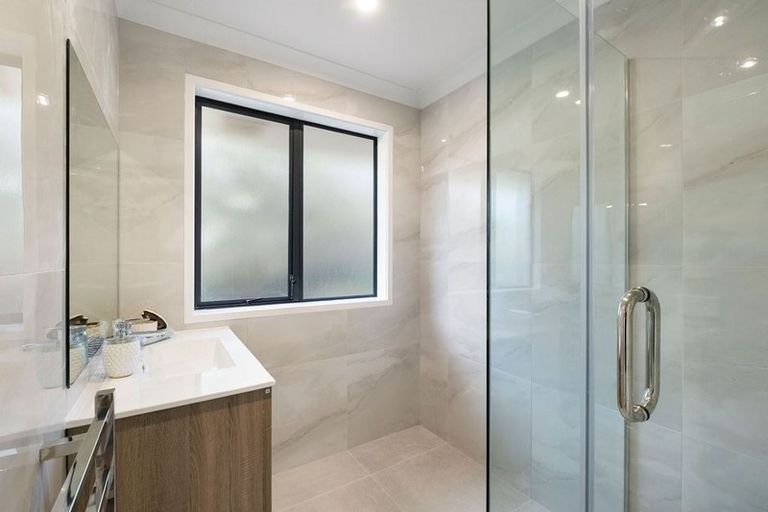 Photo of property in 49 Bluebird Crescent, Unsworth Heights, Auckland, 0632