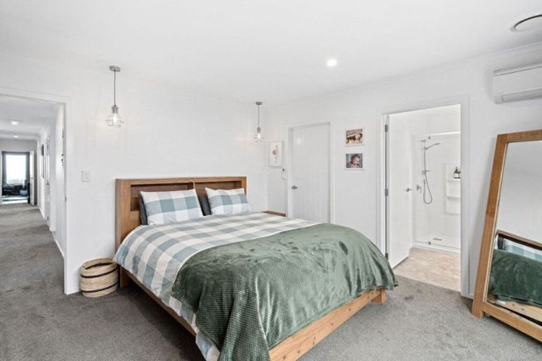 Photo of property in 17 Forbes Road, Foxton Beach, Foxton, 4815