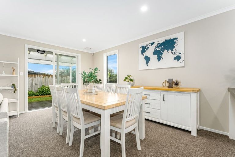 Photo of property in 15 Banks Boulevard, Whitby, Porirua, 5024