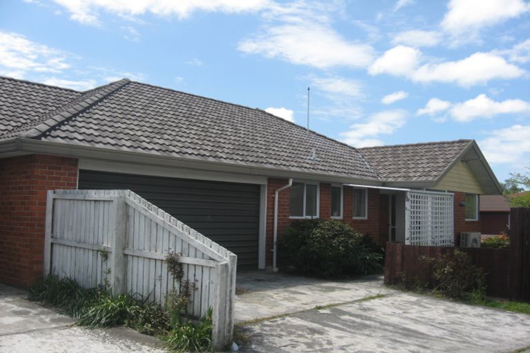 Photo of property in 2/4 Topaz Place, Bishopdale, Christchurch, 8053