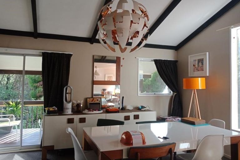 Photo of property in 7b Tiniroa Grove, Silverstream, Upper Hutt, 5019