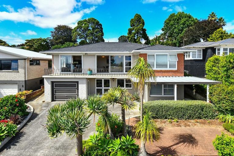 Photo of property in 8 Hamlet Place, Pukekohe, 2120