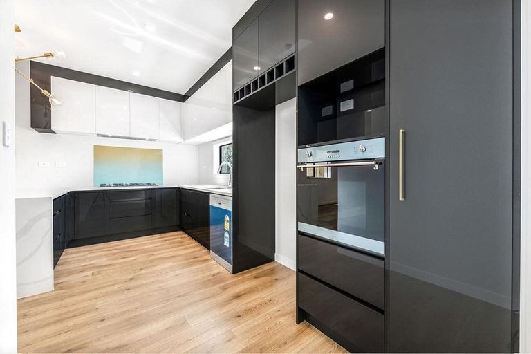 Photo of property in 16 Laquinta Place, Flat Bush, Auckland, 2019
