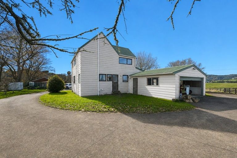 Photo of property in 211 White Road, Hunua, Papakura, 2583