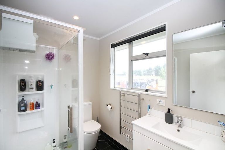 Photo of property in 281 Hoihere Road, Tiakitahuna, Palmerston North, 4477