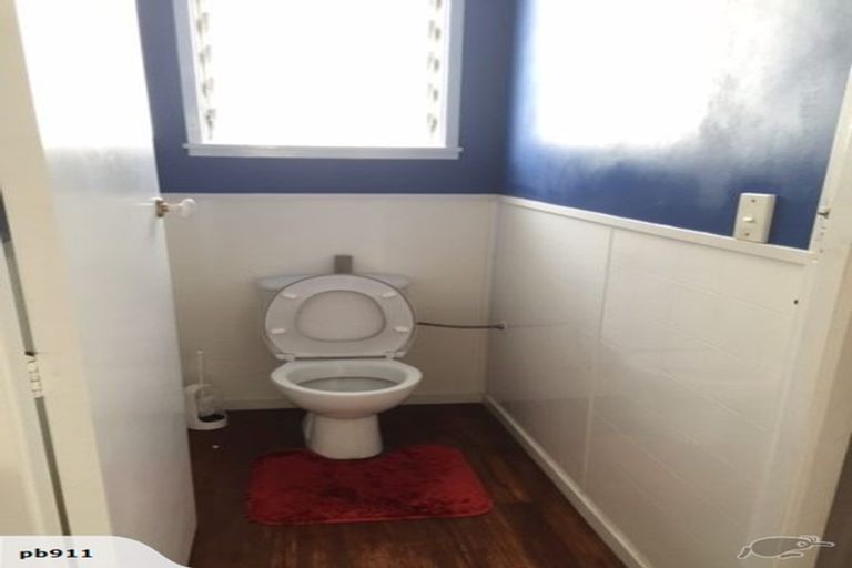 Photo of property in 64 Mayfair Crescent, Mairangi Bay, Auckland, 0630