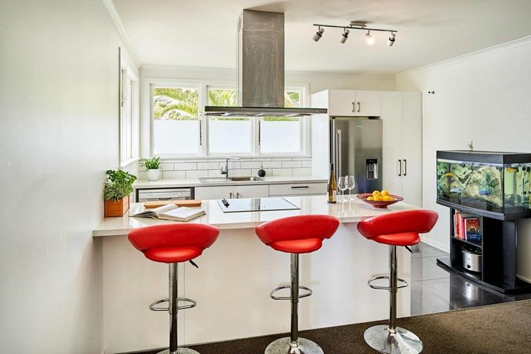 Photo of property in 29 Penguin Grove, Waitangirua, Porirua, 5024