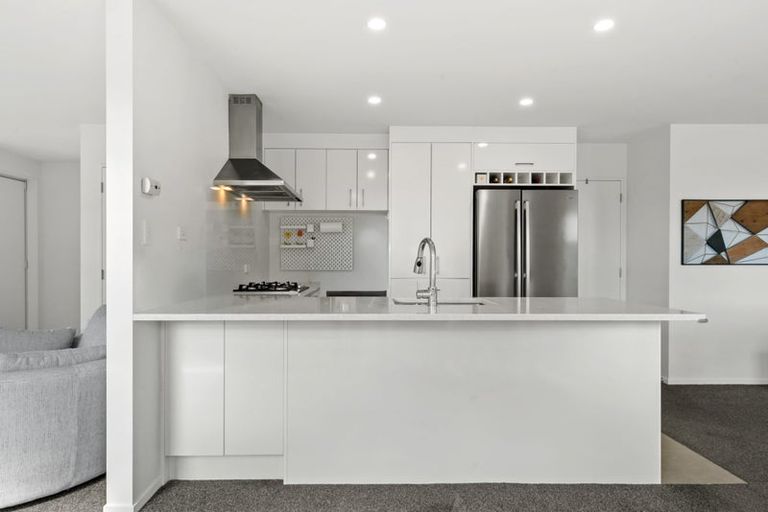 Photo of property in 16 Hakaro Way, Takanini, 2112