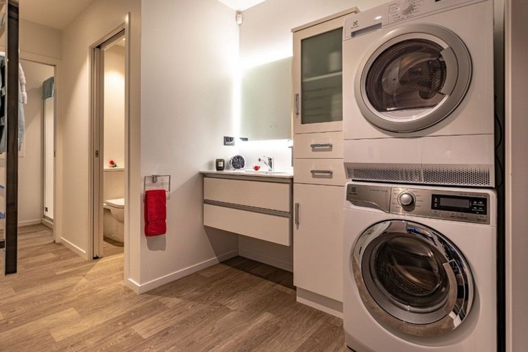 Photo of property in 302 Graham Street, Whangamata, 3620