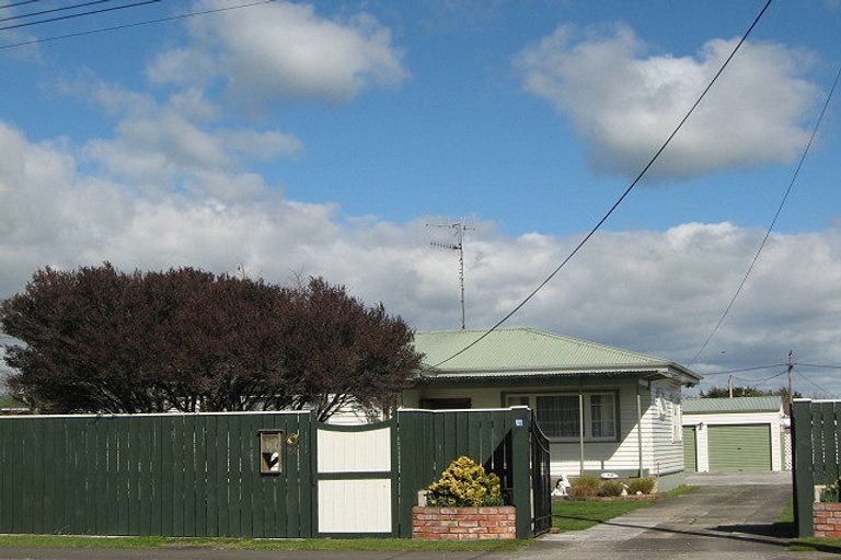 Photo of property in 24 Francis Drake Street, Waipukurau, 4200
