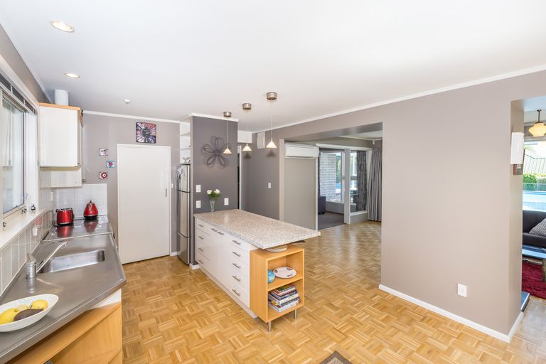 Photo of property in 6 Stanbury Avenue, Somerfield, Christchurch, 8024