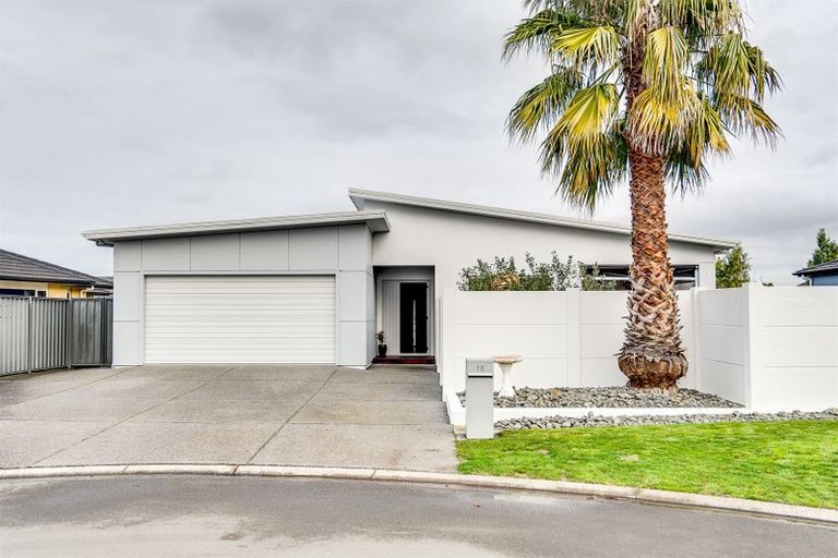 Photo of property in 18 Palliser Place, Poraiti, Napier, 4112