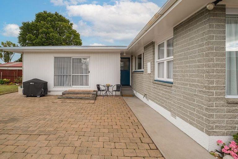 Photo of property in 400 Wairakei Road, Burnside, Christchurch, 8053