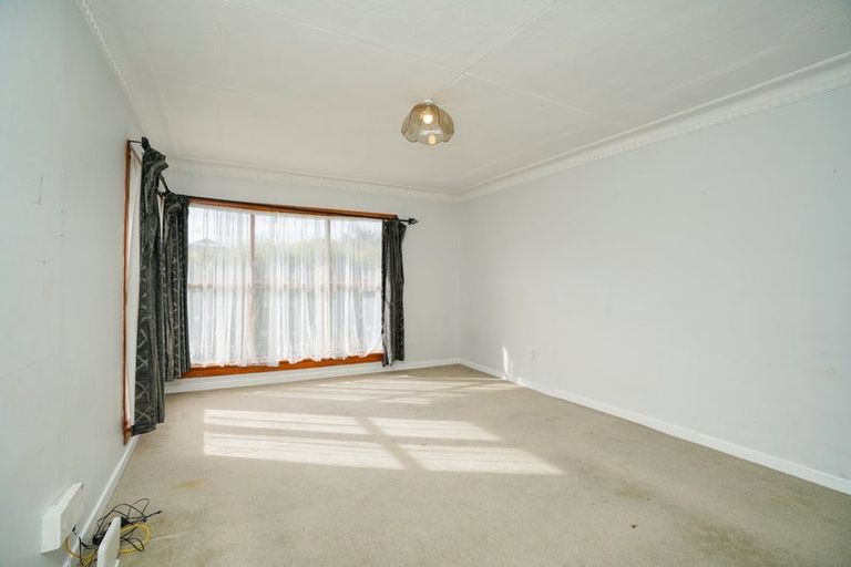 Photo of property in 16 Adamson Crescent, Glengarry, Invercargill, 9810