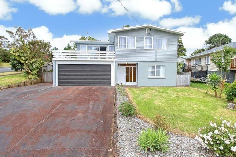 Photo of property in 19 Evans Road, Glen Eden, Auckland, 0602