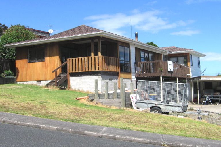 Photo of property in 44 Pemberton Avenue, Bayview, Auckland, 0629