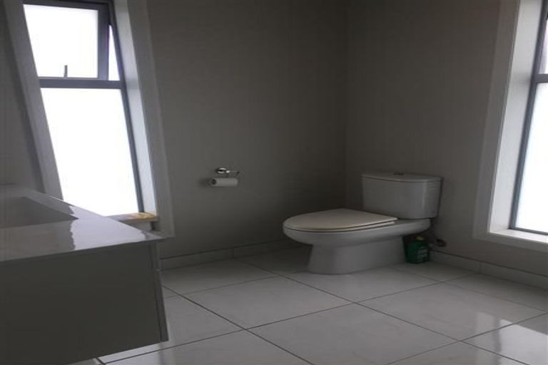 Photo of property in 87 One Tree Point Road, One Tree Point, 0118