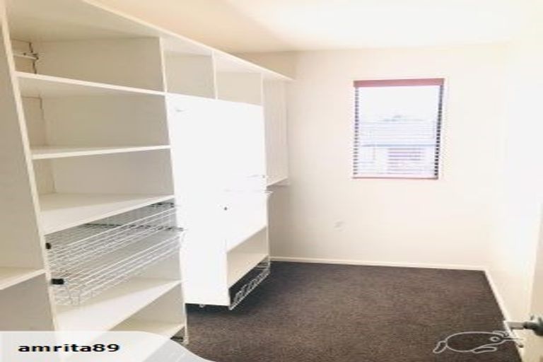 Photo of property in 160 Charles Prevost Drive, The Gardens, Auckland, 2105