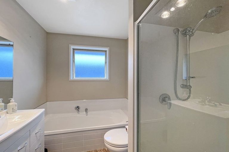 Photo of property in 14 Irishman Drive, Twizel, 7901