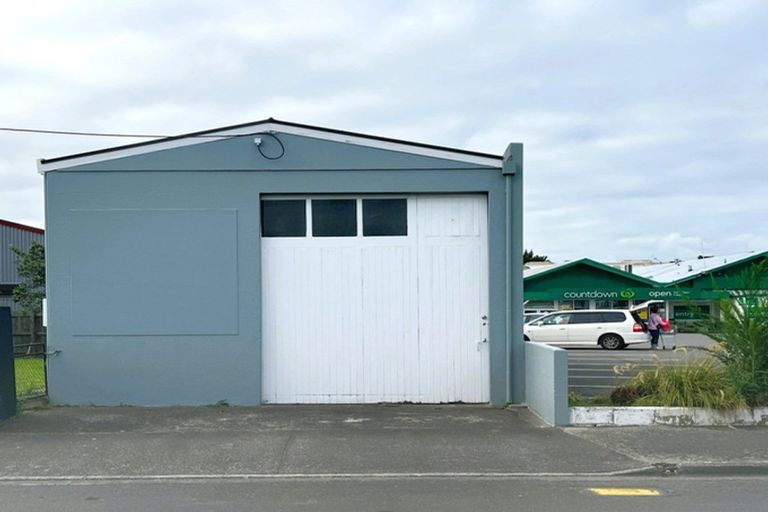 Photo of property in 11 Follett Street, Marton, 4710