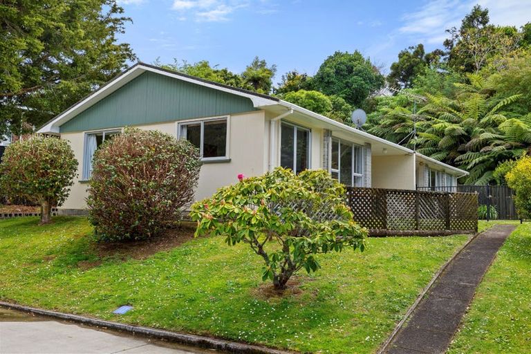 Photo of property in 7a Waterloo Place, Westown, New Plymouth, 4310