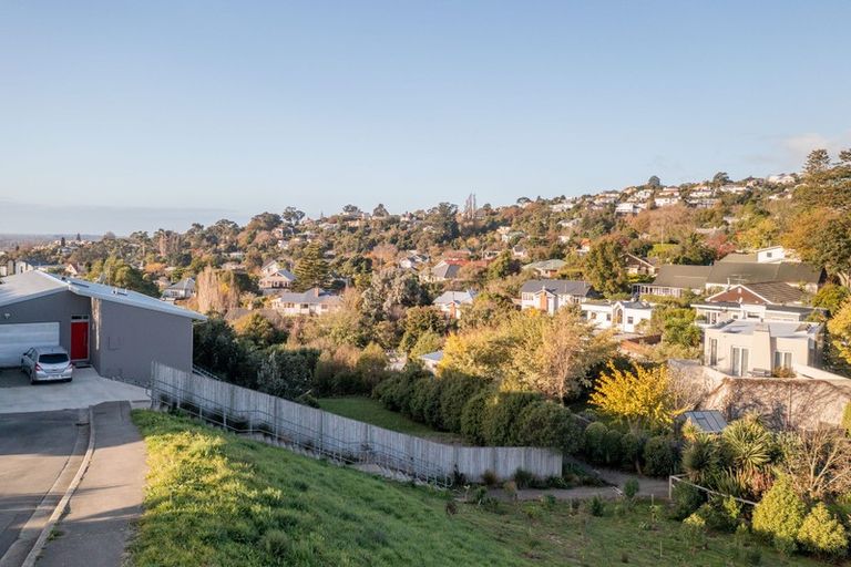 Photo of property in 7 Sasaram Lane, Cashmere, Christchurch, 8022