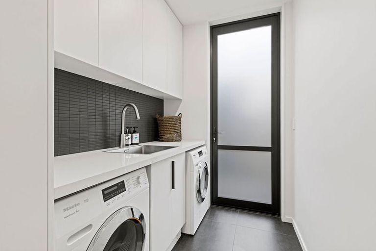 Photo of property in 42 Tui Street, Fendalton, Christchurch, 8041