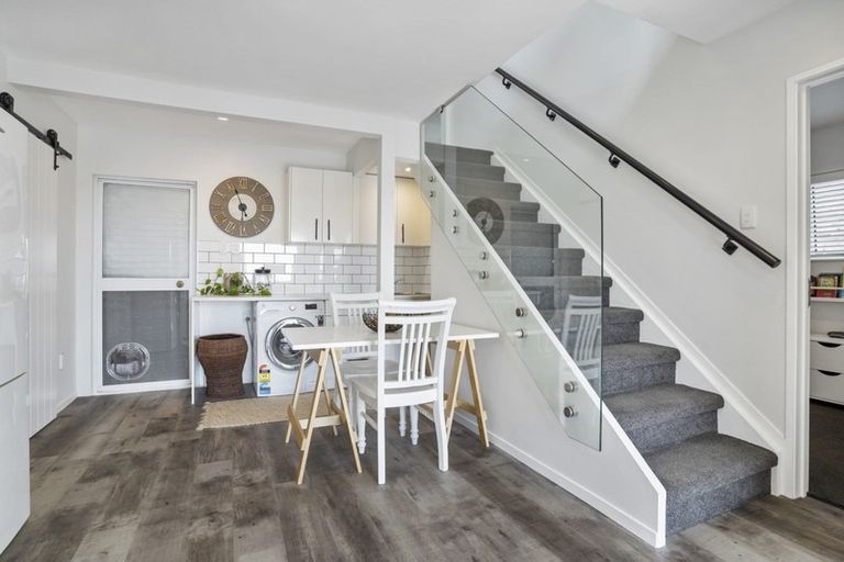 Photo of property in 996 Papamoa Beach Road, Papamoa Beach, Papamoa, 3118