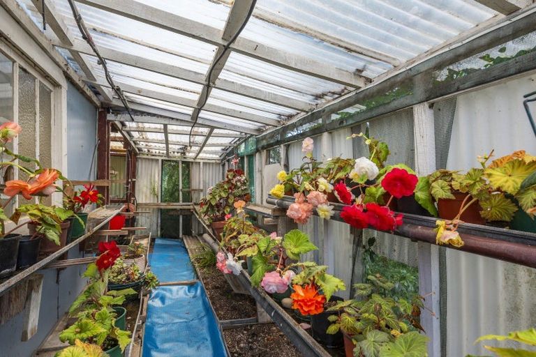 Photo of property in 138 Arawhata Road, Paraparaumu, 5032