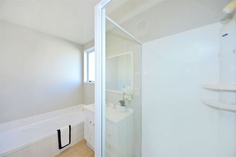 Photo of property in 511a Harewood Road, Harewood, Christchurch, 8051