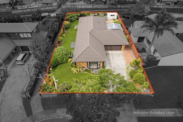 Photo of property in 11 Jessika Place, Conifer Grove, Takanini, 2112