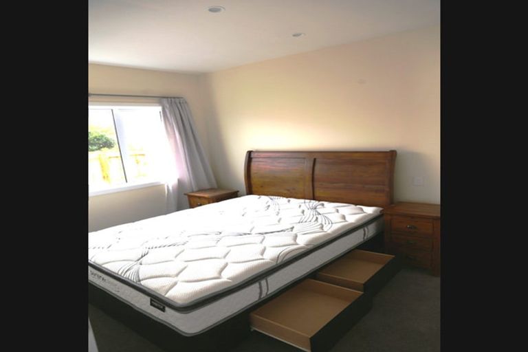 Photo of property in 47 Fairview Crescent, Kelburn, Wellington, 6012