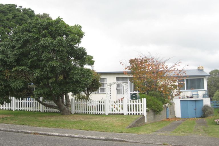 Photo of property in 8 Ngaio Road, Raumati Beach, Paraparaumu, 5032