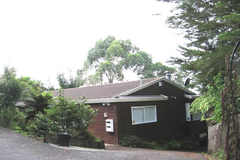 Photo of property in 1/149a Glengarry Road, Glen Eden, Auckland, 0602