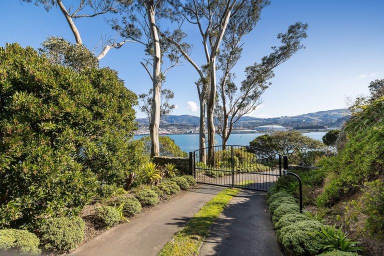 Photo of property in 33 Doon Street, Vauxhall, Dunedin, 9013