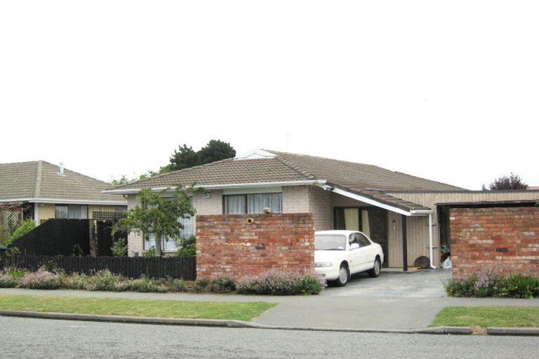 Photo of property in 38 Kuaka Crescent, Bromley, Christchurch, 8062